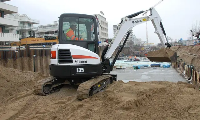 Bild 3 einer Mietmaschine vom Typ 3,5 Ton, Mini Graafmachines | Bobcat E35