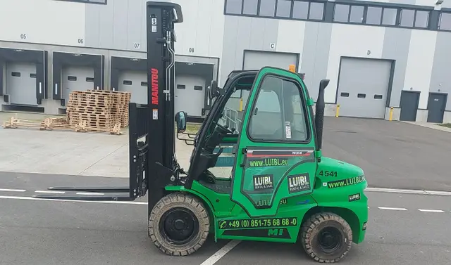 Bild 3 einer Mietmaschine vom Typ 3,5 ton Diesel | Manitou MI 35 D ST5