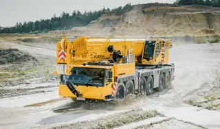 Vorschaubild 1 einer Mietmaschine vom Typ mobiele kraan 300 ton, Liebherr LTM 1300 6.3