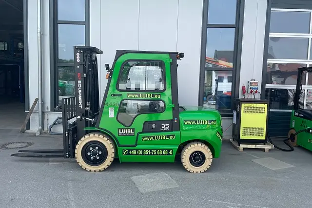 Bild 0 einer Mietmaschine vom Typ 3,5 ton elektrische | EP EFL352 4800 mm