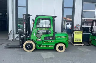 Afbeelding van een huurmachine van het type 3,5 ton elektrische | EP EFL352 4800 mm
