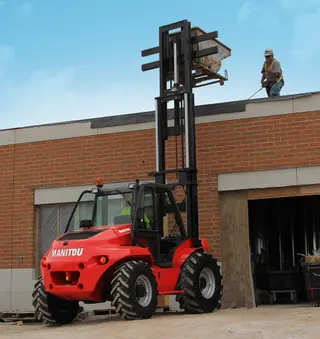 Vorschaubild 2 einer Mietmaschine vom Typ 5 Ton Ruw Terrein Heftruck | Manitou M50-4