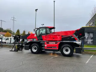 Vorschaubild 1 einer Mietmaschine vom Typ telescopische heftrucks TSR-7035 | Manitou MRT-3570