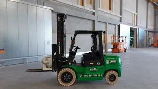 Afbeelding van een huurmachine van het type 3,5 ton elektrische | EP EFL352 6000 mm