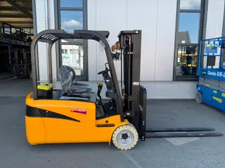 Vorschaubild 1 einer Mietmaschine vom Typ 2 ton elektrische driewieler | Max Heftruck FB20S-MJZ 4500 mm
