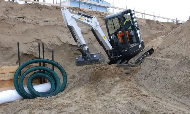 Bild 2 einer Mietmaschine vom Typ 3,5 Ton, Mini Graafmachines | Bobcat E35
