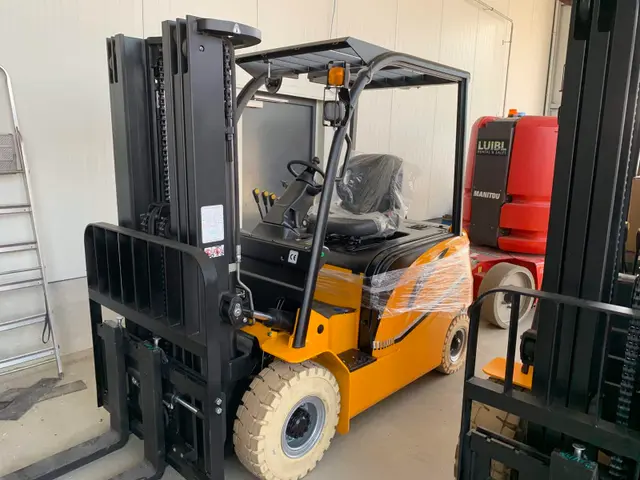 Bild 3 einer Mietmaschine vom Typ 3,5 ton elektrische | Maximum Heftruck FBA35-JZ 4500 mm