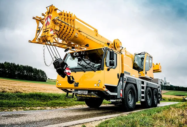 Bild 1 einer Mietmaschine vom Typ mobiele kraan 60 ton | Liebherr LTM 1060 3.1