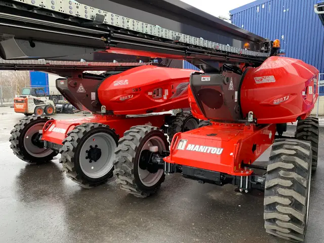 Bild 4 einer Mietmaschine vom Typ TB-259X | Manitou 260TJ