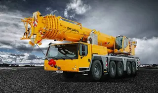Vorschaubild 1 einer Mietmaschine vom Typ mobiele kraan 160 ton | Liebherr LTM 1160 5.2