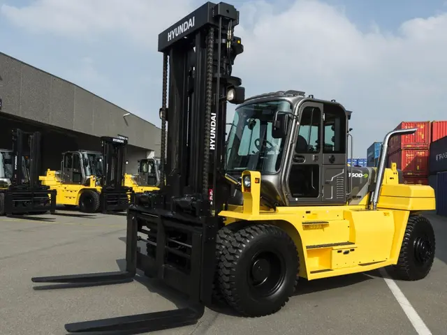 Bild 0 einer Mietmaschine vom Typ 16 ton Diesel | Hyundai 160D-9 4500 mm