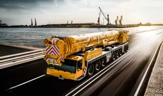 Afbeelding van een huurmachine van het type mobiele kraan 650 ton | Liebherr LTM 1650 8.1