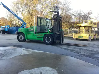 Vorschaubild 1 einer Mietmaschine vom Typ 16 ton Diesel | Kalmar DCG 160-12T 4500 mm