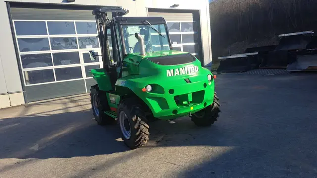 Bild 2 einer Mietmaschine vom Typ 3 Ton Ruw Terrein Heftruck | Manitou M30-4