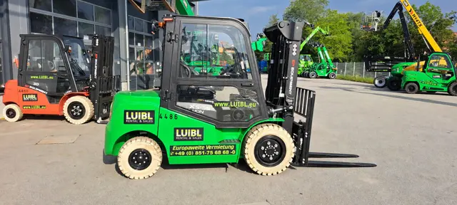Bild 3 einer Mietmaschine vom Typ 3.8 ton elektrische heftruck | EP EFL382X5 4500 mm