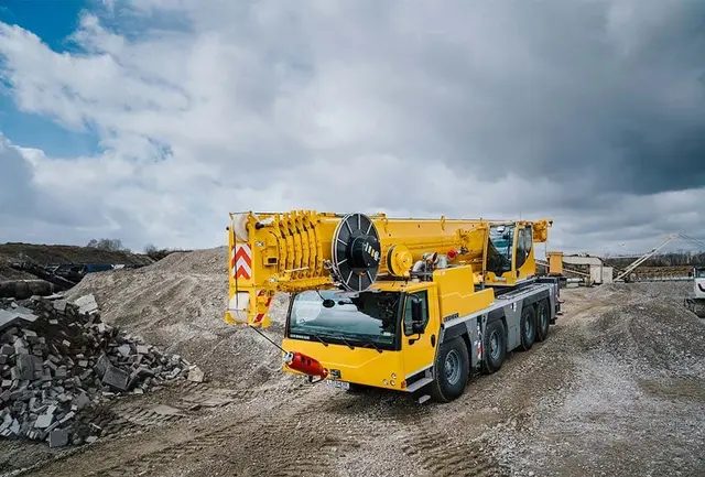 Bild 0 einer Mietmaschine vom Typ mobiele kraan, 120 ton | Liebherr LTM 1120-4.1