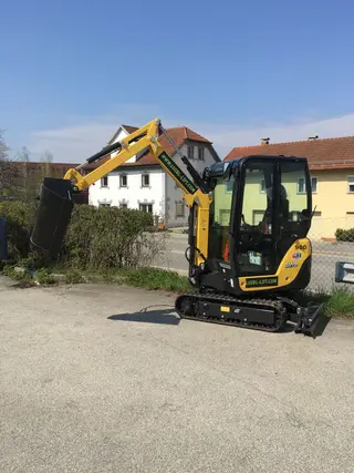 Afbeelding van een huurmachine van het type 1.8 ton mini graafmachine | Yanmar SV18