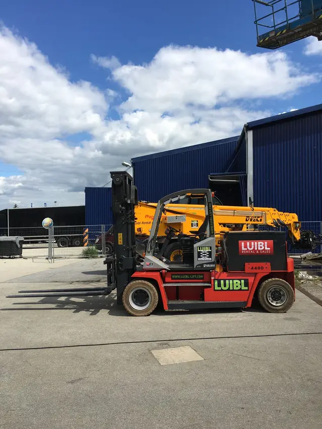 Bild 0 einer Mietmaschine vom Typ 8 ton elektrische | Kalmar ECF 80-9 3450 mm