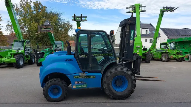 Bild 2 einer Mietmaschine vom Typ 5 ton ruw terrein heftruck | Ausa C500H x4