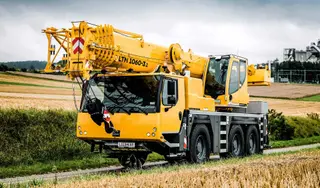 Afbeelding van een huurmachine van het type mobiele kraan 60 ton | Liebherr LTM 1060 3.1