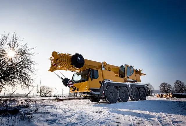 Bild 0 einer Mietmaschine vom Typ mobiele kraan 70 ton | Liebherr LTM 1070 4.2