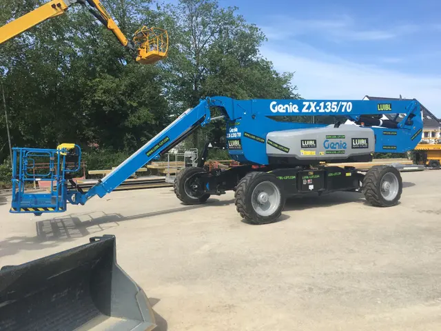 Bild 2 einer Mietmaschine vom Typ Genie ZX-135/70 huur – gelede telescopische platform 43m hoogte