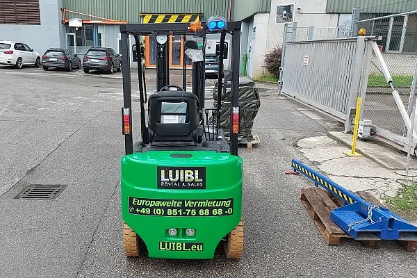 Bild 1 einer Mietmaschine vom Typ 2 ton elektrische vier-Wieler | EP CPD20L1 4800 mm