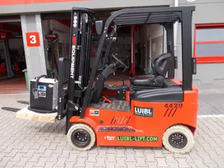 Afbeelding van een huurmachine van het type 2 ton elektrische vier-Wieler | EP CPD20L1-Li 4700 mm