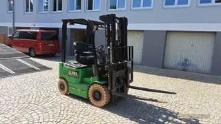 Vorschaubild 1 einer Mietmaschine vom Typ 1.8 ton elektrische vier-Wieler | EP EFL181 4800 mm