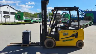 Afbeelding van een huurmachine van het type 3 ton elektrische | Hyundai 30BH-9 6000 mm