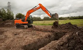 Vorschaubild 1 einer Mietmaschine vom Typ 14 ton graafmachine op rupsbanden | Doosan DX 140LC-5